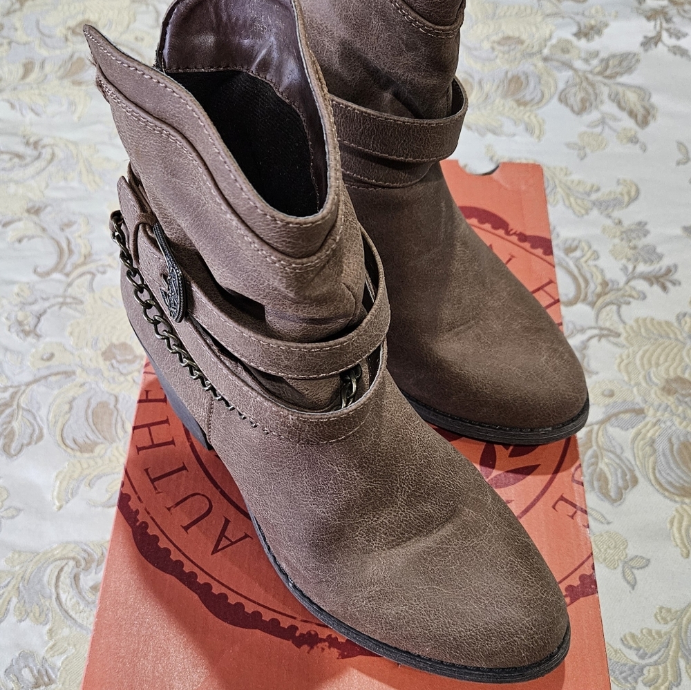 Cute boots